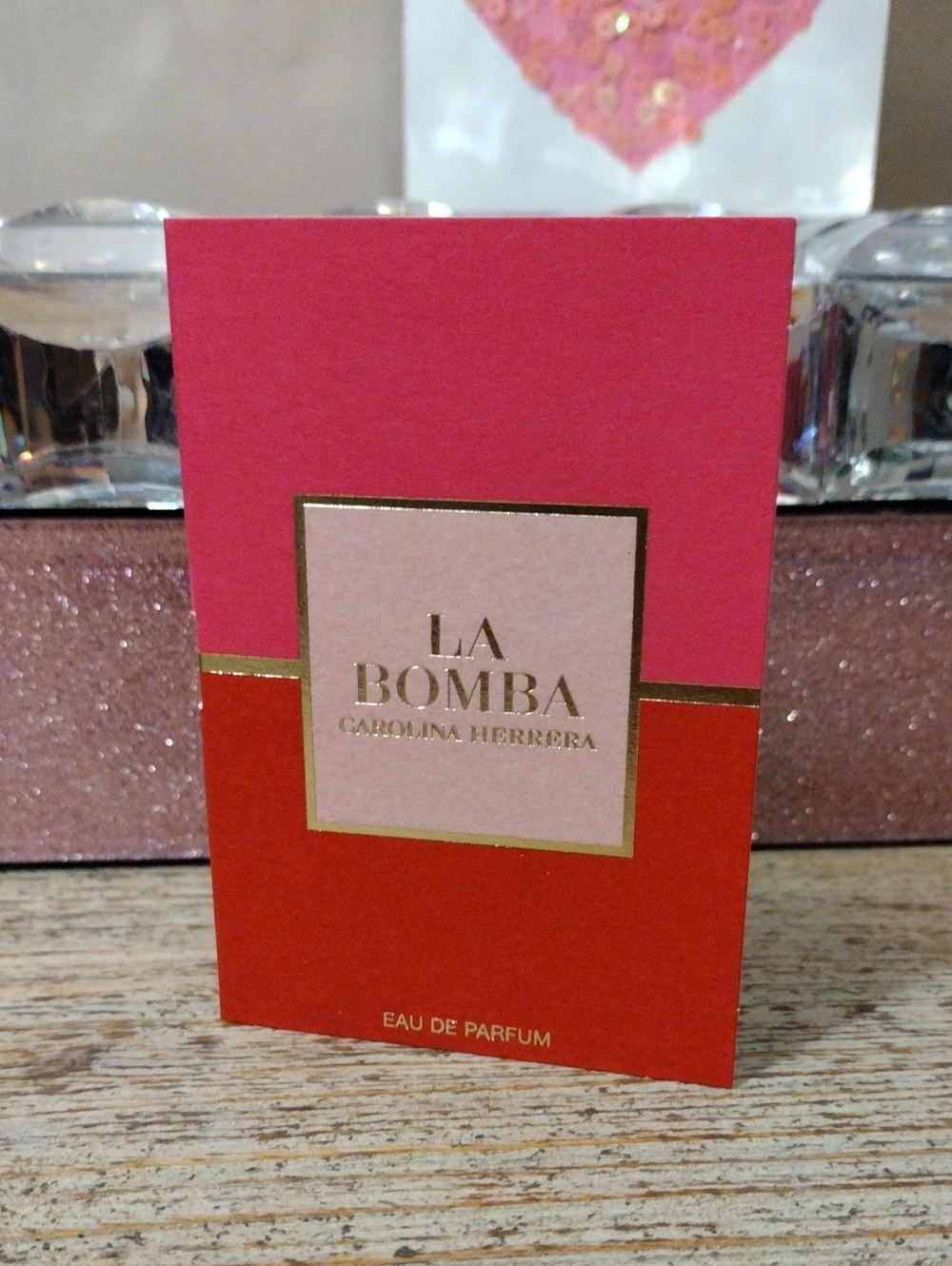 Carolina Herrera La Bomba parfum sample spray 1.5 ml 🆕